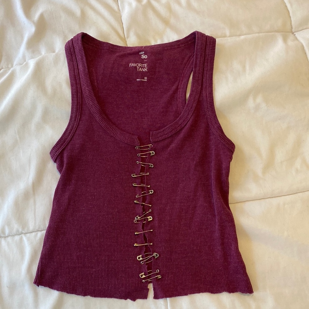 diy pinned up tank top